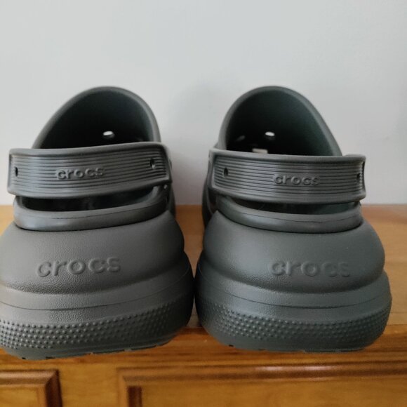 NWOT Unisex Adult Crocs Classic Crush Clog Sz: 10 Comfort Gray Men's 207521 - Picture 3 of 16